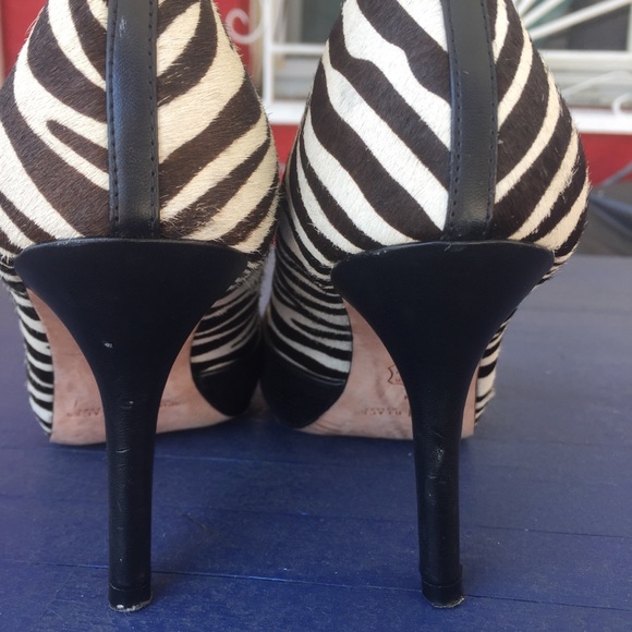 WHBM zebra print statement heels. - Picture 6 of 8